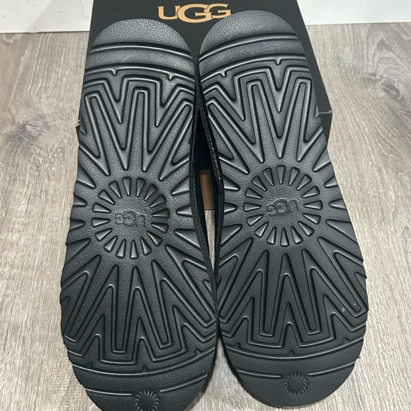 NWB Men’s UGG Tasman Slippers - Picture 6 of 6